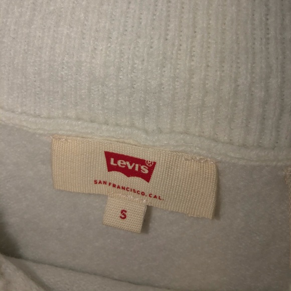 Levi’s Sweater - Picture 3 of 8
